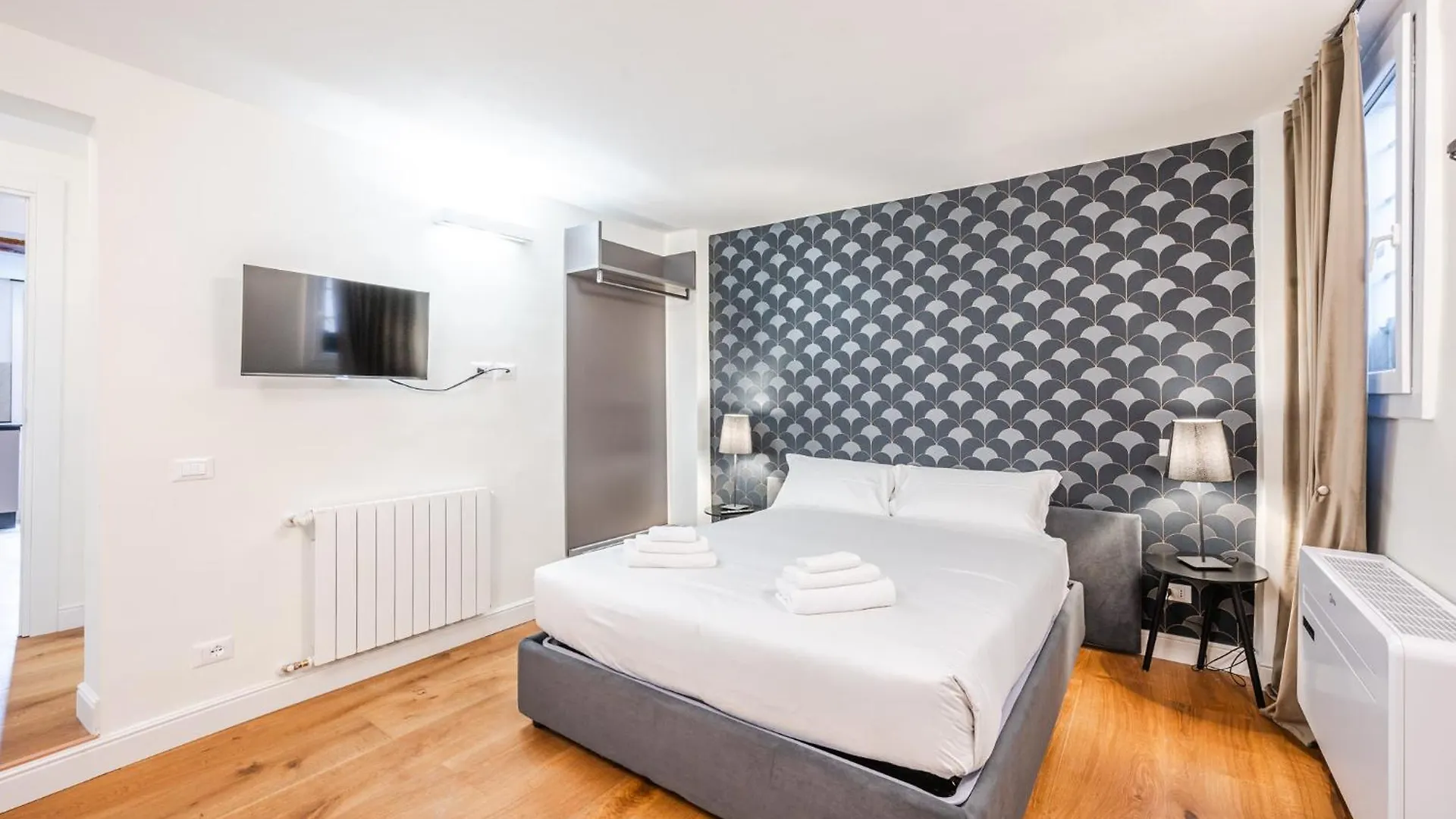 Suite Castiglione In Bologna Center Italy